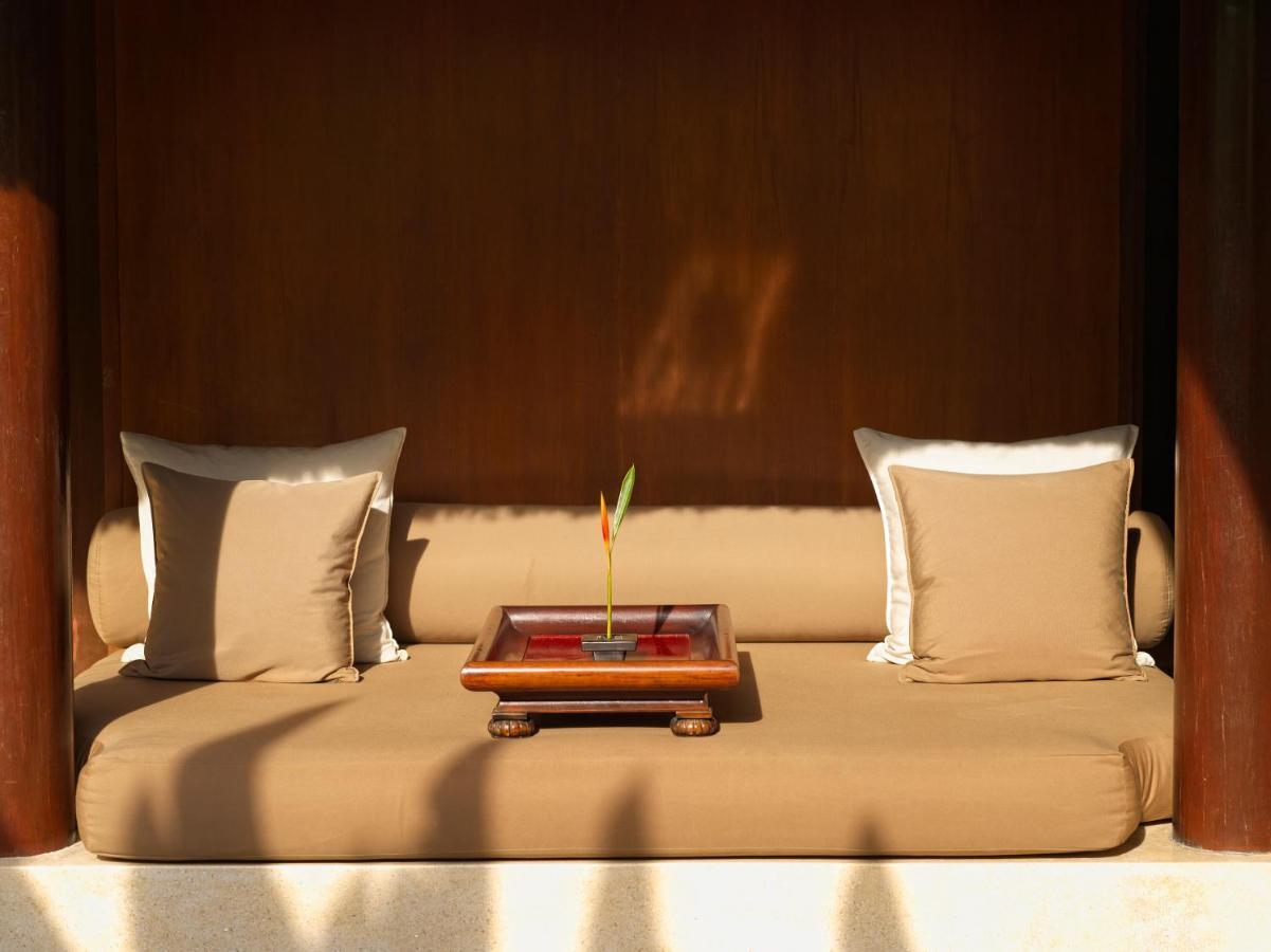 Готель The Legian Seminyak, Bali Екстер'єр фото