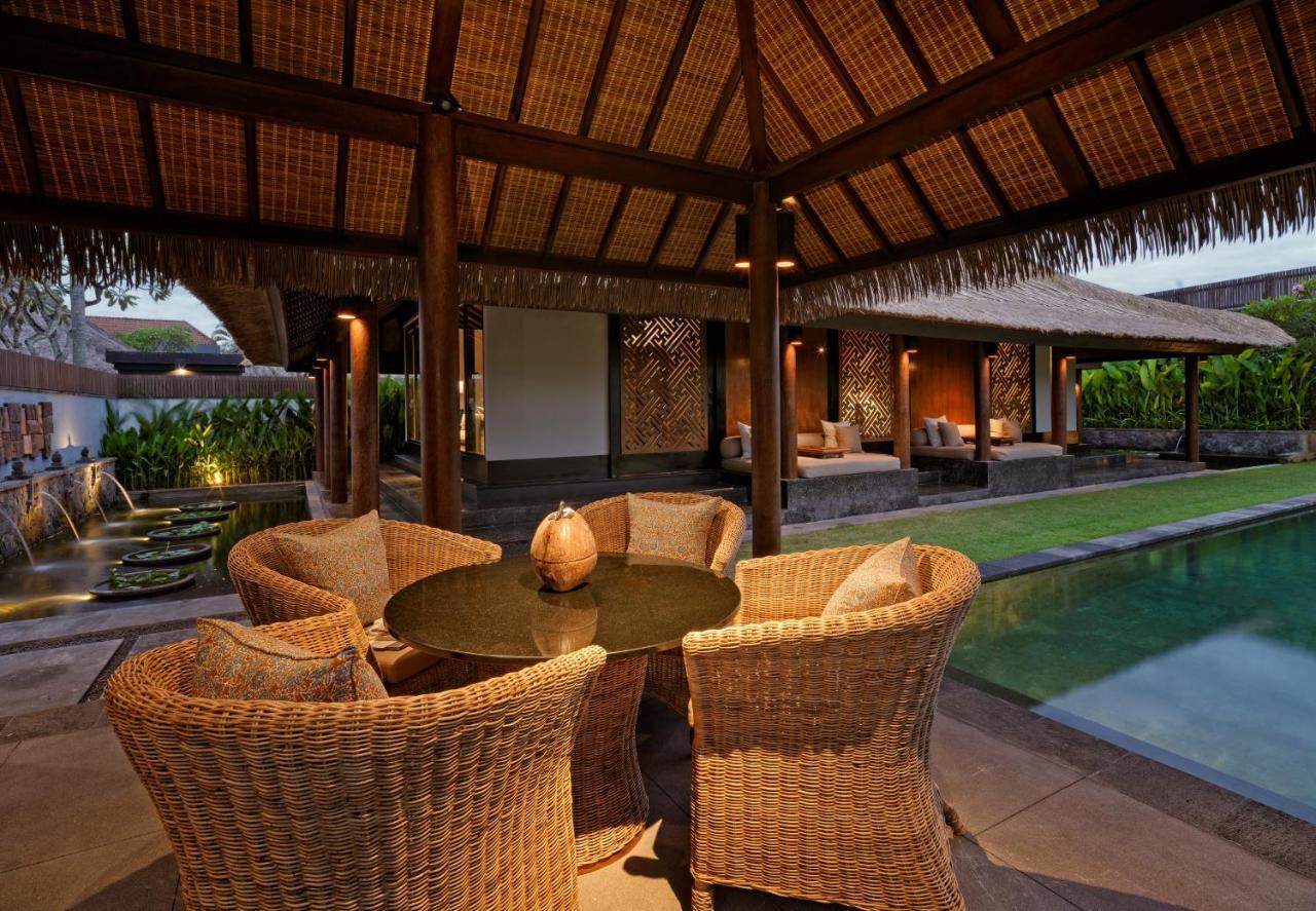 Готель The Legian Seminyak, Bali Екстер'єр фото